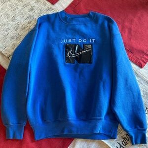 Vintage Nike sweatshirt. Boys M.